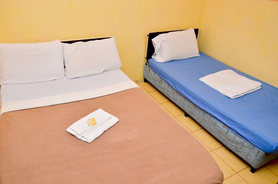 A&J Budget Hotel Кота-Кинабалу Экстерьер фото